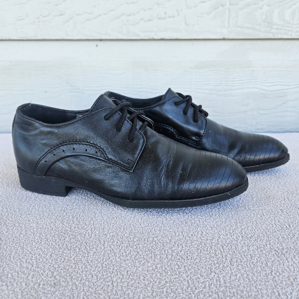 Kenneth Cole Straight Line Dress Oxford Shoe Black Youth SZ 1.5 Formal Tie